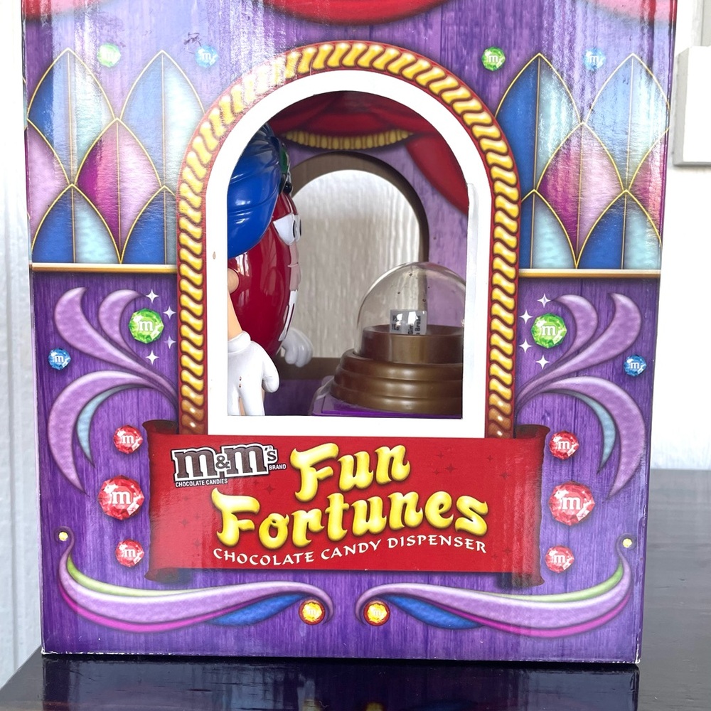 M&M's 2008 The Great Red-ini Fortune Teller Candy Dispenser - New In Box - Picture 2 of 5